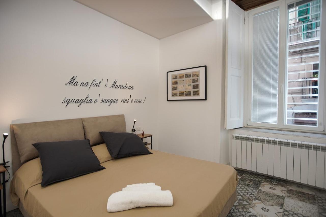 Отель Cartoline Di Napoli Экстерьер фото